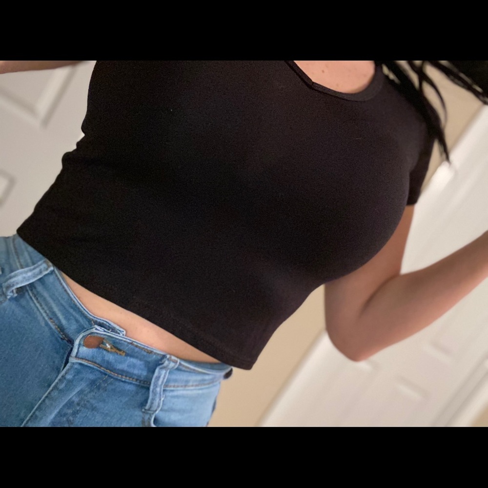 NWT Basic AF short sleeve crop top Small